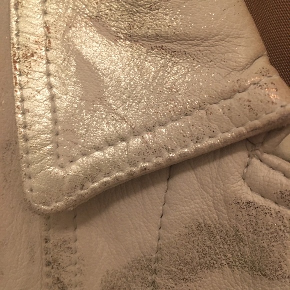 DKNY 100% leather jacket rare find! Made in Italy - Picture 3 of 12